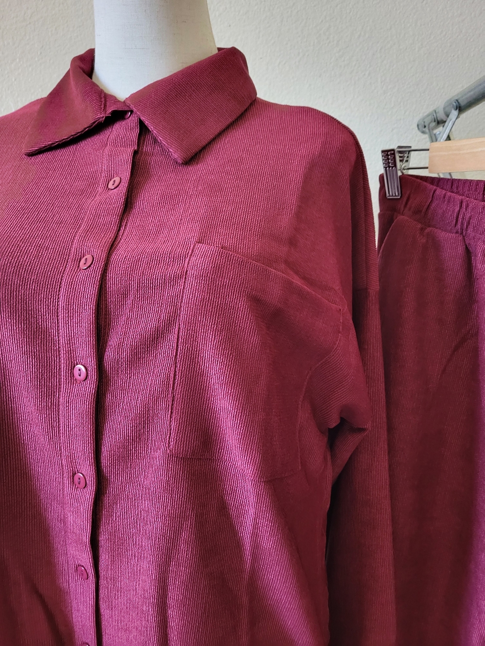Two Piece Modest Burgundy Ribbed Pocket Shirt Set XXL - Picture 7 of 8